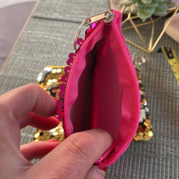 #7L Small Sequined Love Pouch Keychain - Picture 8 of 8